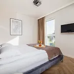 Appartement Air Conditioned In With Parking And Desk By Renters Tychy